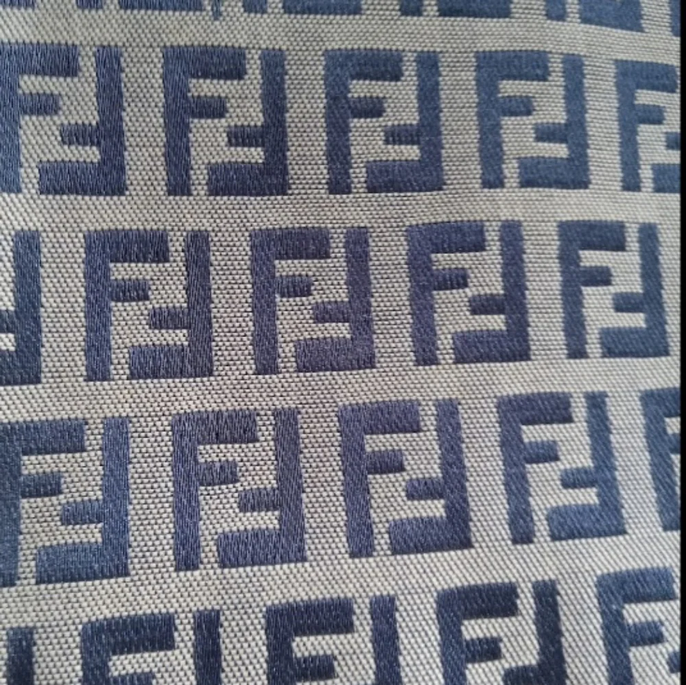 Vintage FENDI Shoulder Bag - Picture 3 of 15